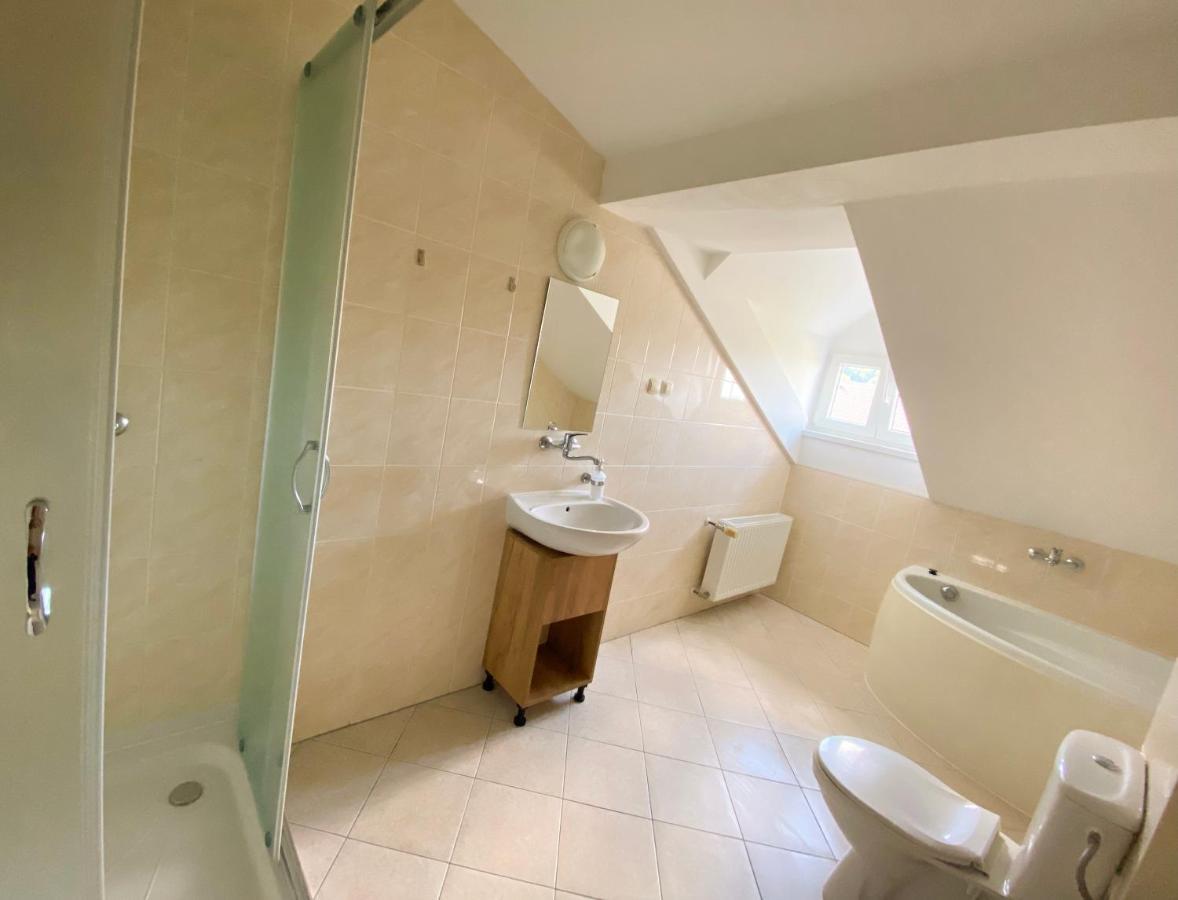 Osrodek Szkoleniowo Wypoczynkowy Gopr Hotel Duszniki Zdroj Luaran gambar